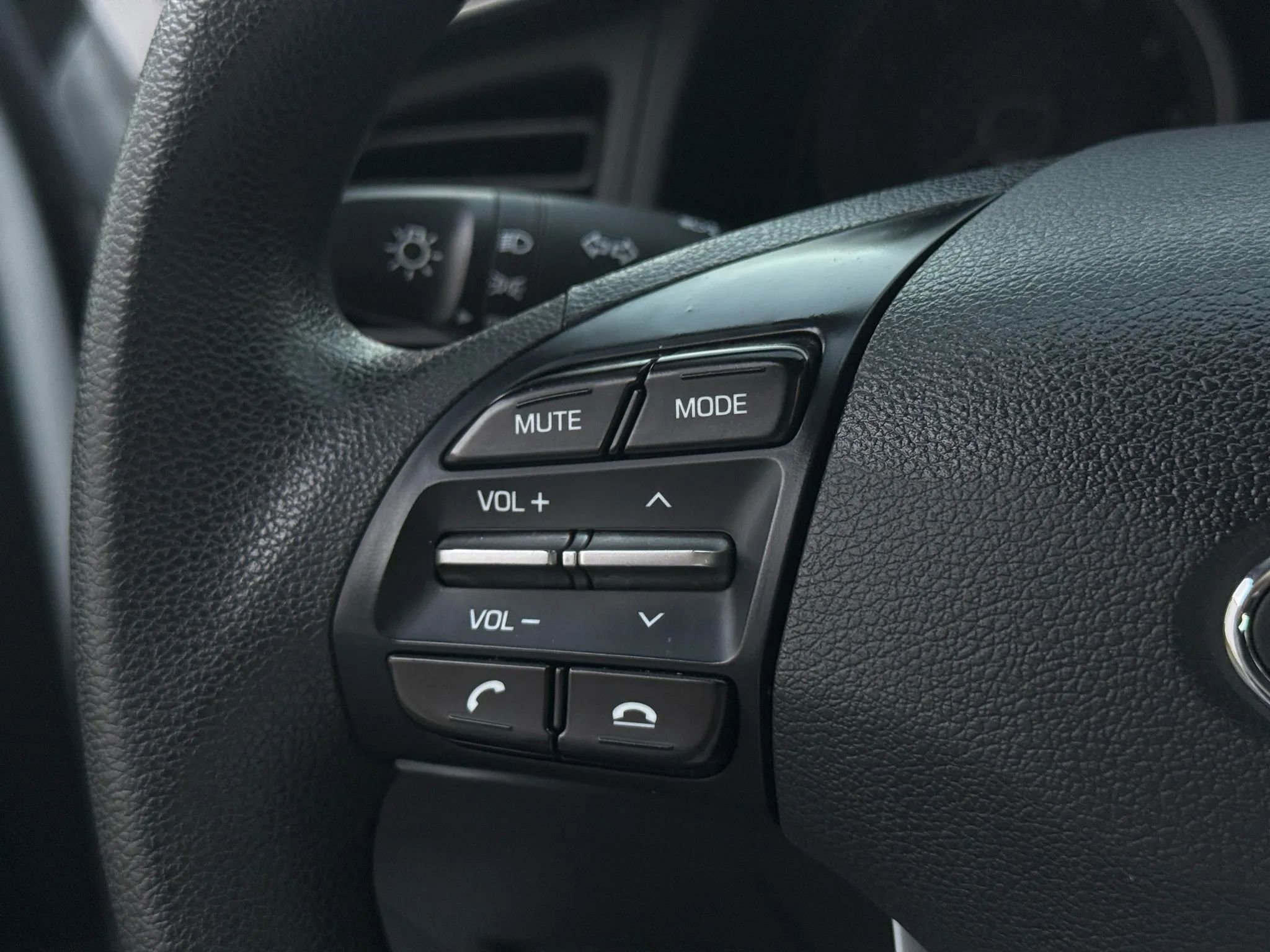 Used 2019 Hyundai Elantra SE image 29