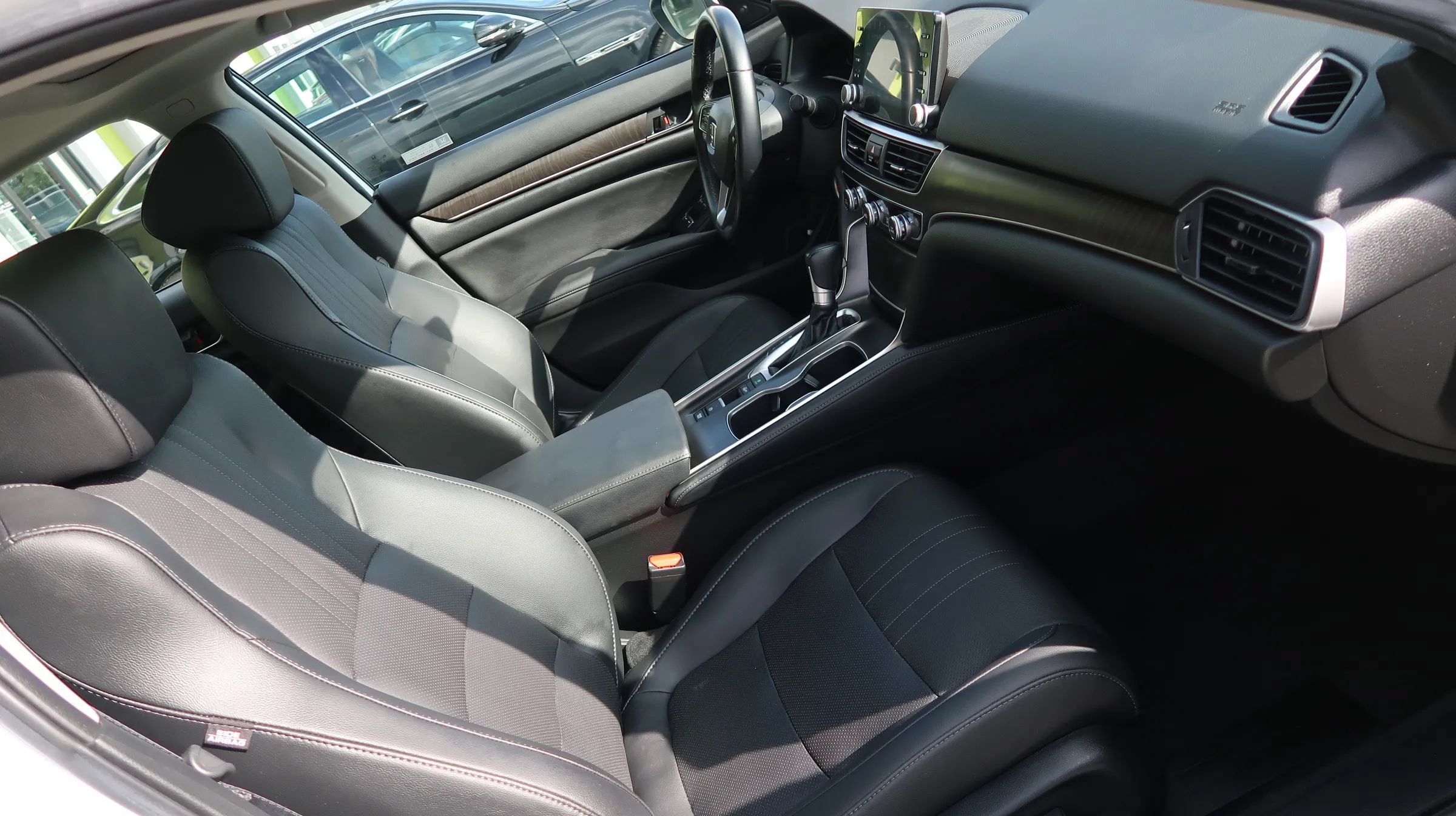 Used 2021 Honda Accord EX-L image 23