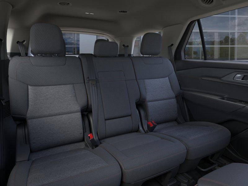 New 2026 Ford Explorer Active RWD image 11