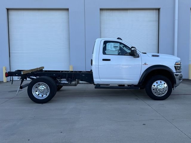 New 2025 RAM 4500 Tradesman RWD image 3