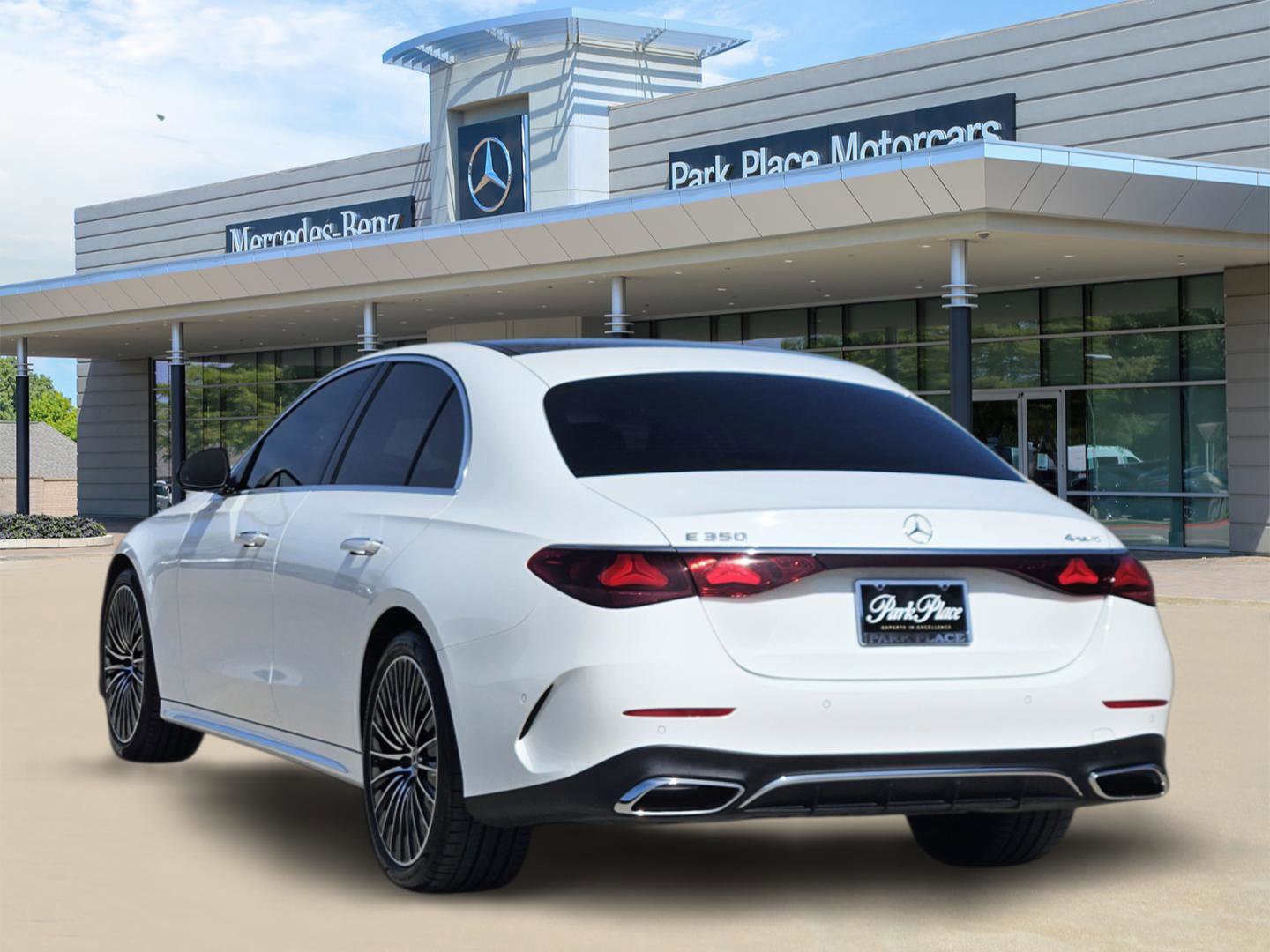 Certified 2024 Mercedes-Benz E 350 4MATIC Sedan image 4