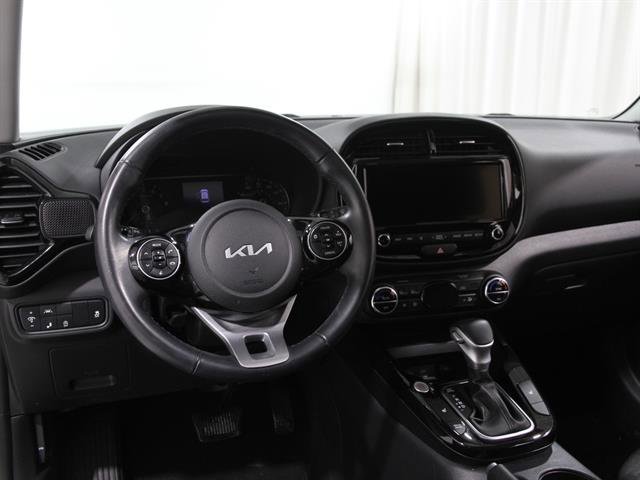 Used 2022 Kia Soul EX image 6
