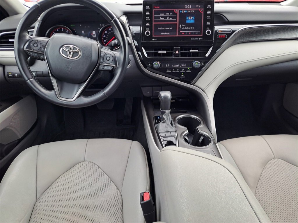Used 2022 Toyota Camry XSE image 20