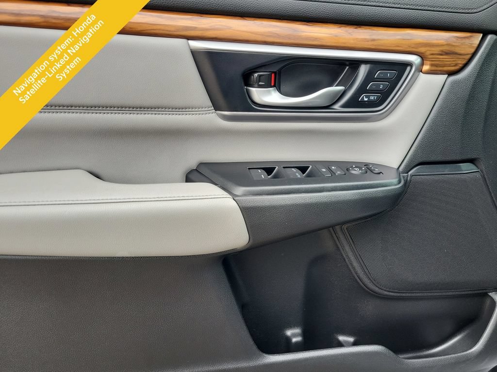Used 2022 Honda CR-V Touring image 10