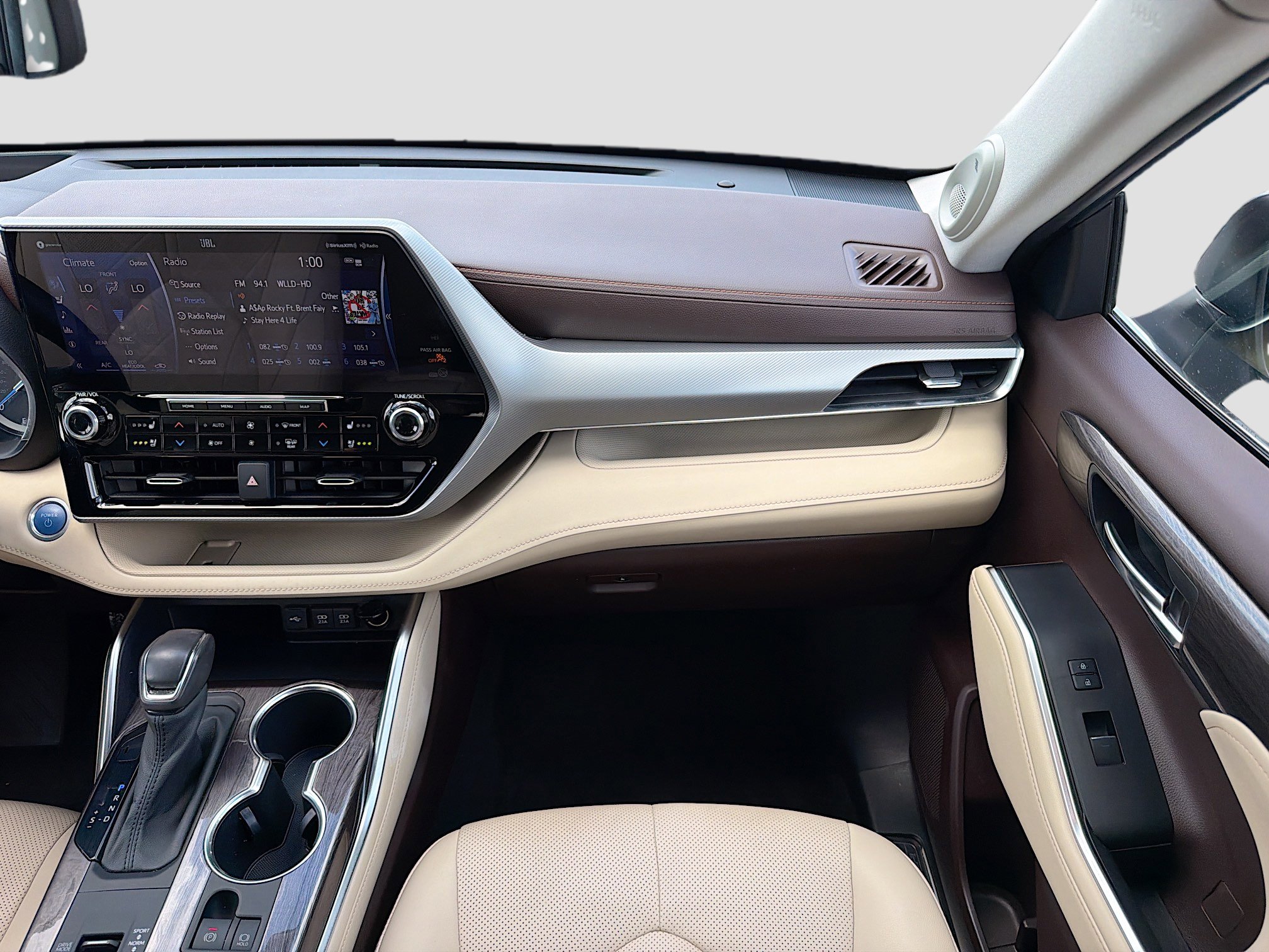 Used 2021 Toyota Highlander Platinum image 18