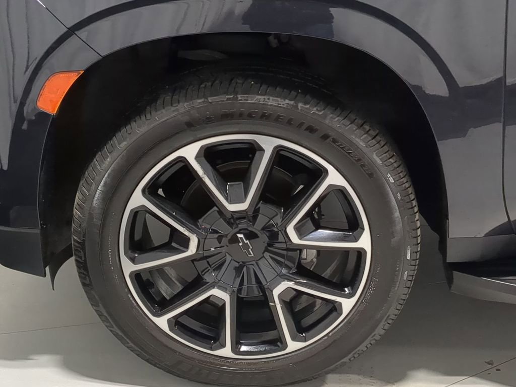 Used 2023 Chevrolet Suburban RST w/ Max Trailering Package image 14