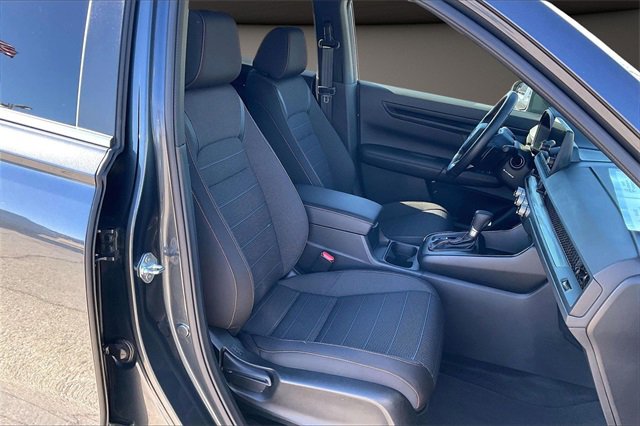 Used 2025 Honda CR-V Sport image 7