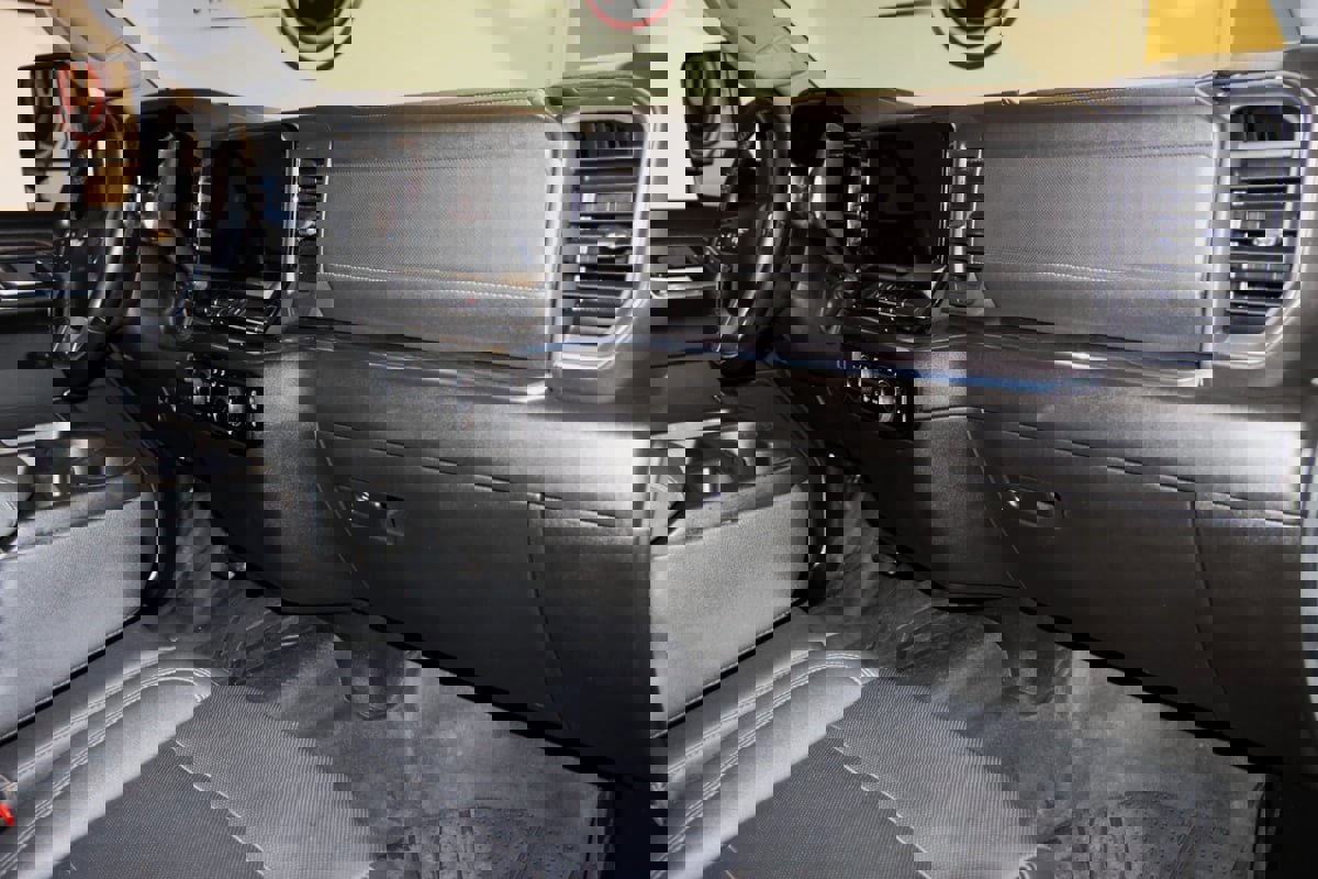 Used 2024 Chevrolet Silverado 2500 LTZ image 63