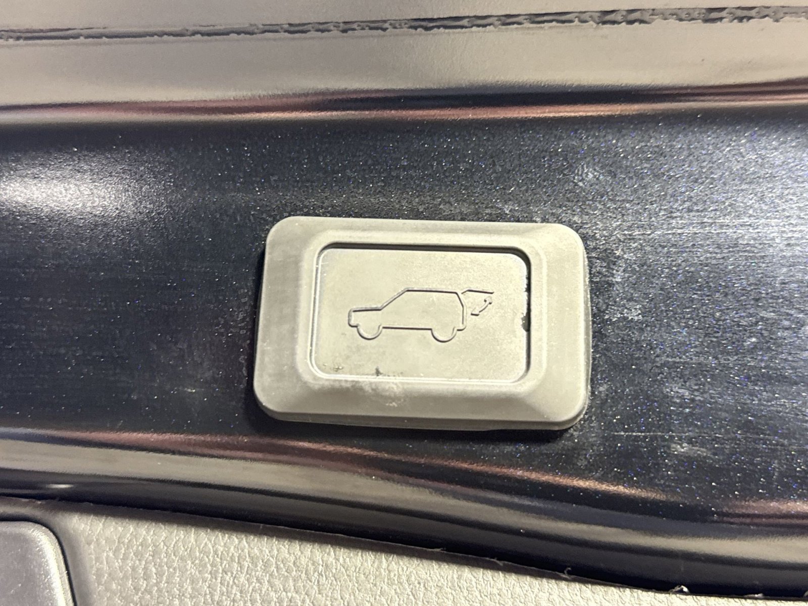 Used 2024 Toyota RAV4 XLE image 31