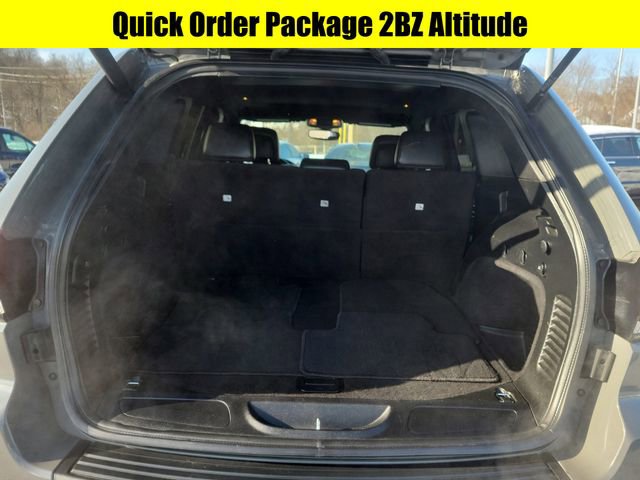 Used 2019 Jeep Grand Cherokee Altitude image 8