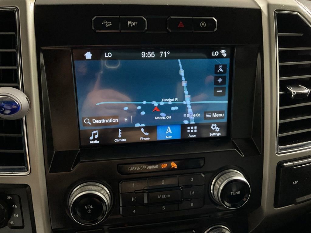 Used 2018 Ford F150 Lariat w/ Equipment Group 502A Luxury AWD/4WD image 4