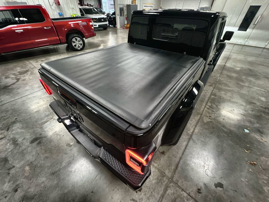 Used 2022 Jeep Gladiator Overland image 26