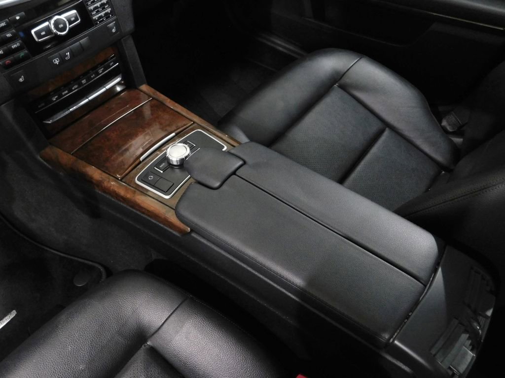 Used 2013 Mercedes-Benz E 350 4MATIC Sedan image 64