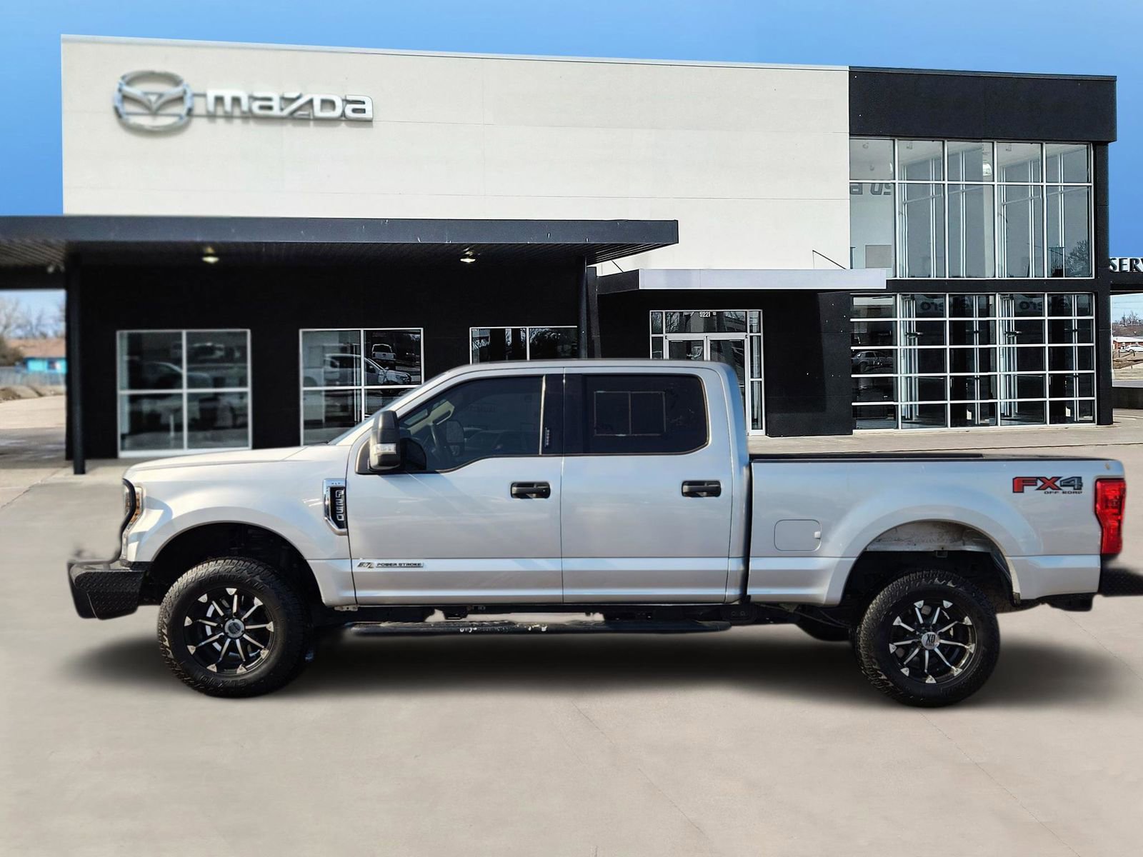 Used 2019 Ford F250 XLT w/ XLT Value Package image 3