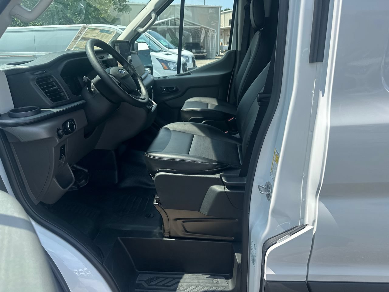 New 2026 Ford Transit 250 148 High Roof Extended w/ Load Area Protection Package RWD image 9