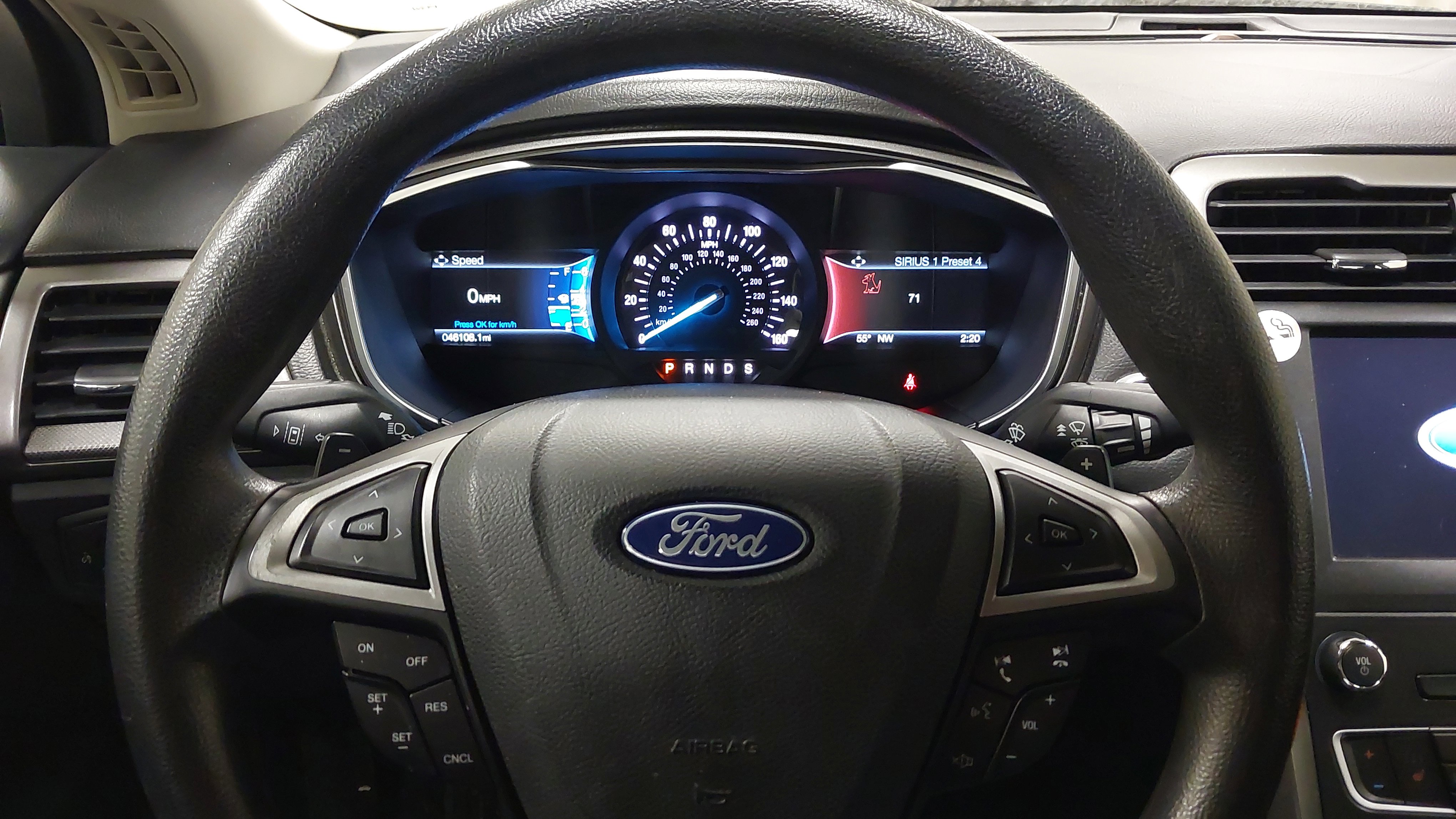 Used 2019 Ford Fusion SE image 18