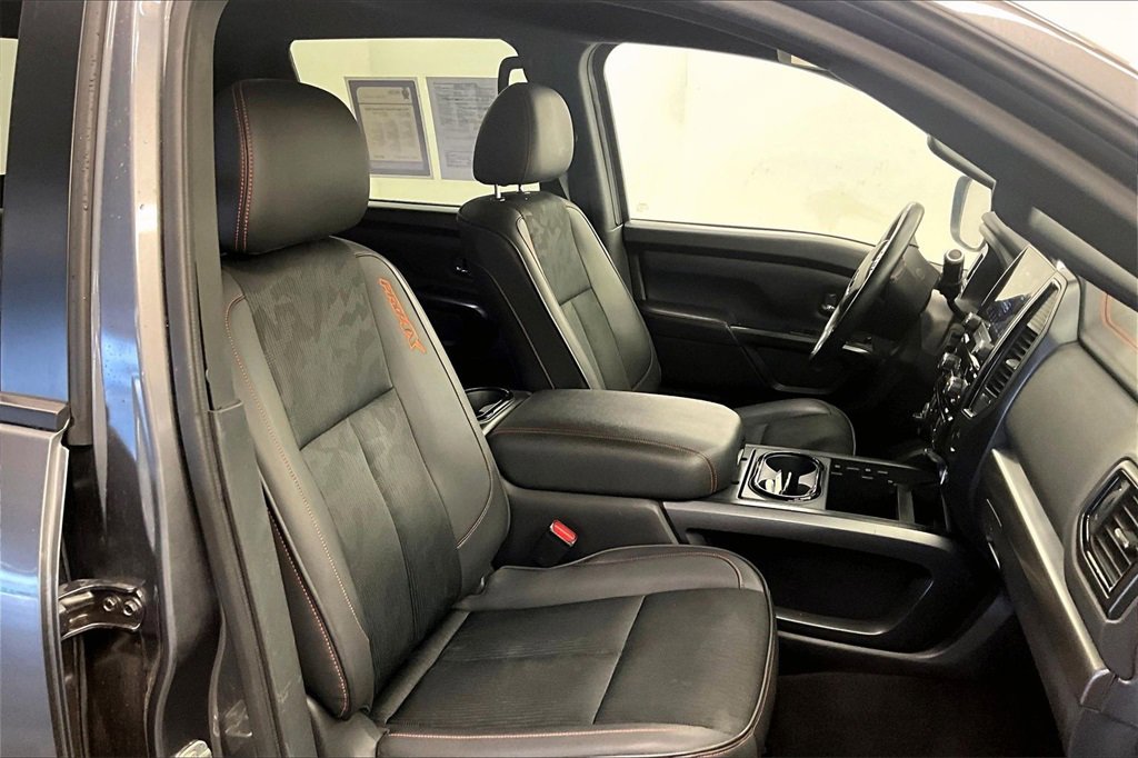 Used 2023 Nissan Titan PRO-4X image 6