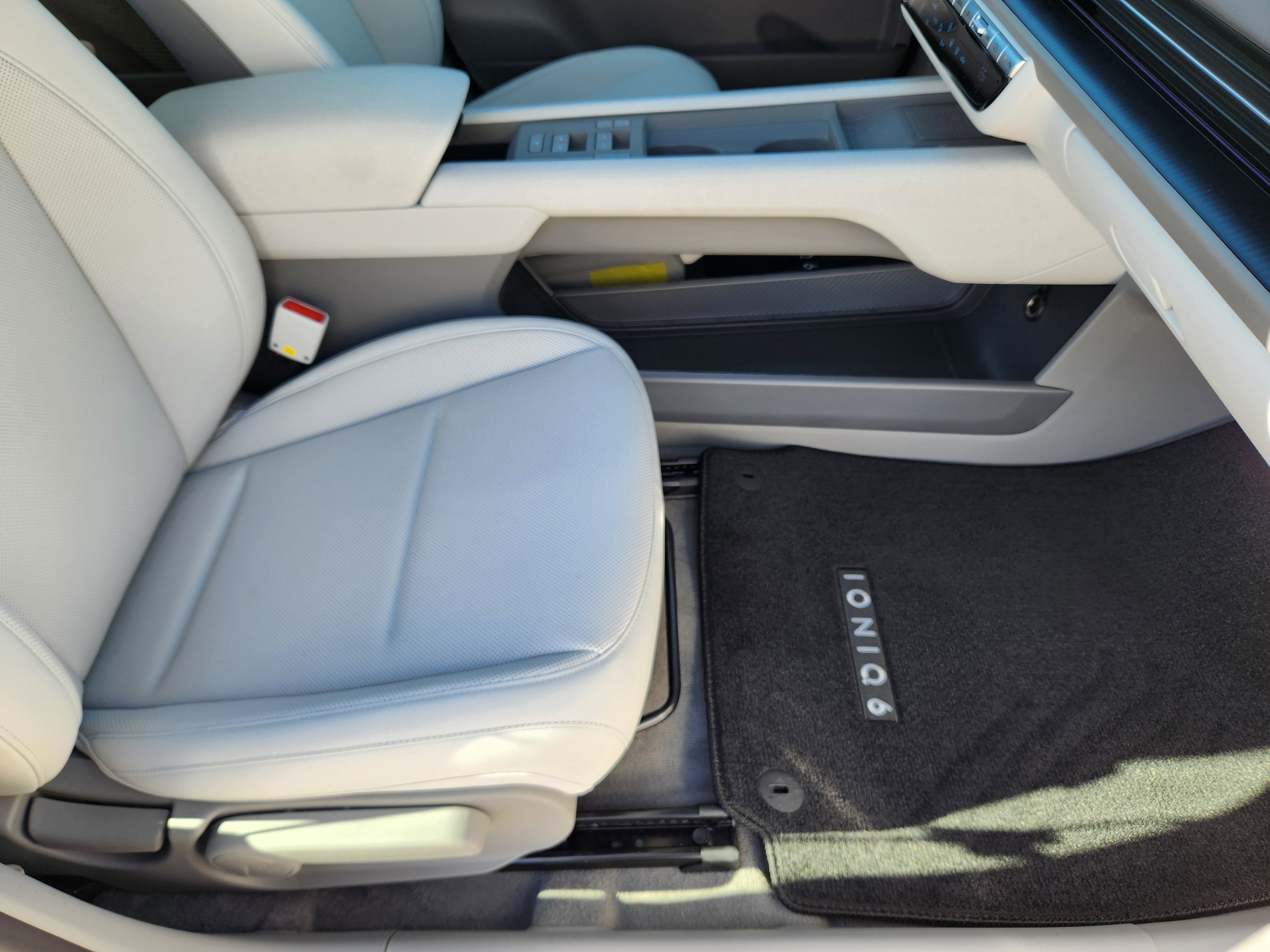 New 2025 Hyundai Ioniq 6 SEL image 15