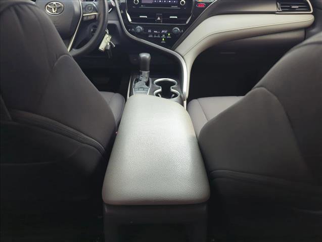 Used 2023 Toyota Camry LE image 13