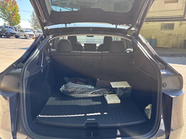 Used 2026 Tesla Model Y 2WD image 12