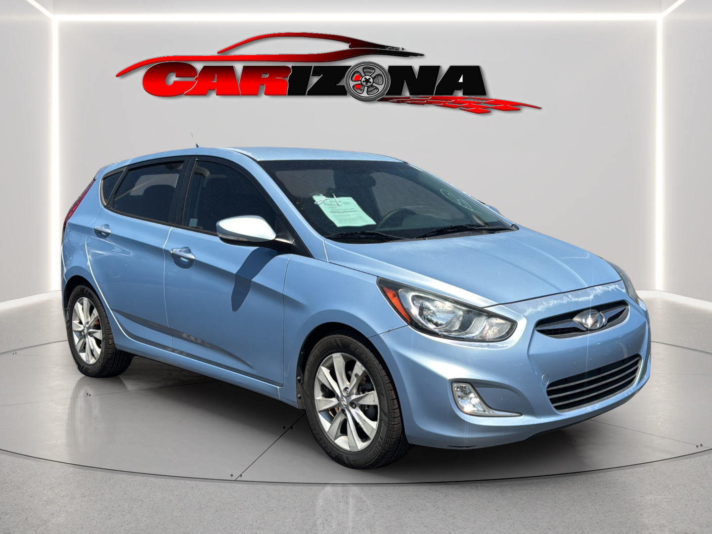 Used 2013 Hyundai Accent SE FWD image 1