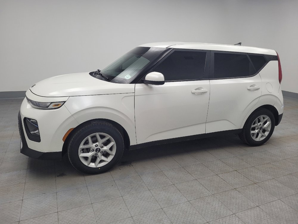 Used 2021 Kia Soul S image 2