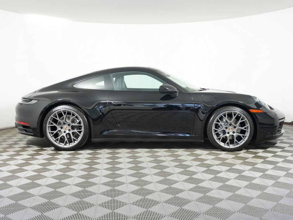 Certified 2024 Porsche 911 Carrera 4 AWD/4WD image 8