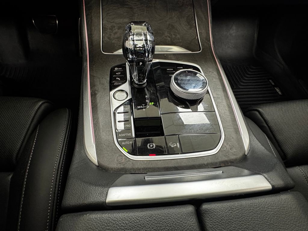 Used 2019 BMW X5 xDrive50i w/ M Sport Package image 23