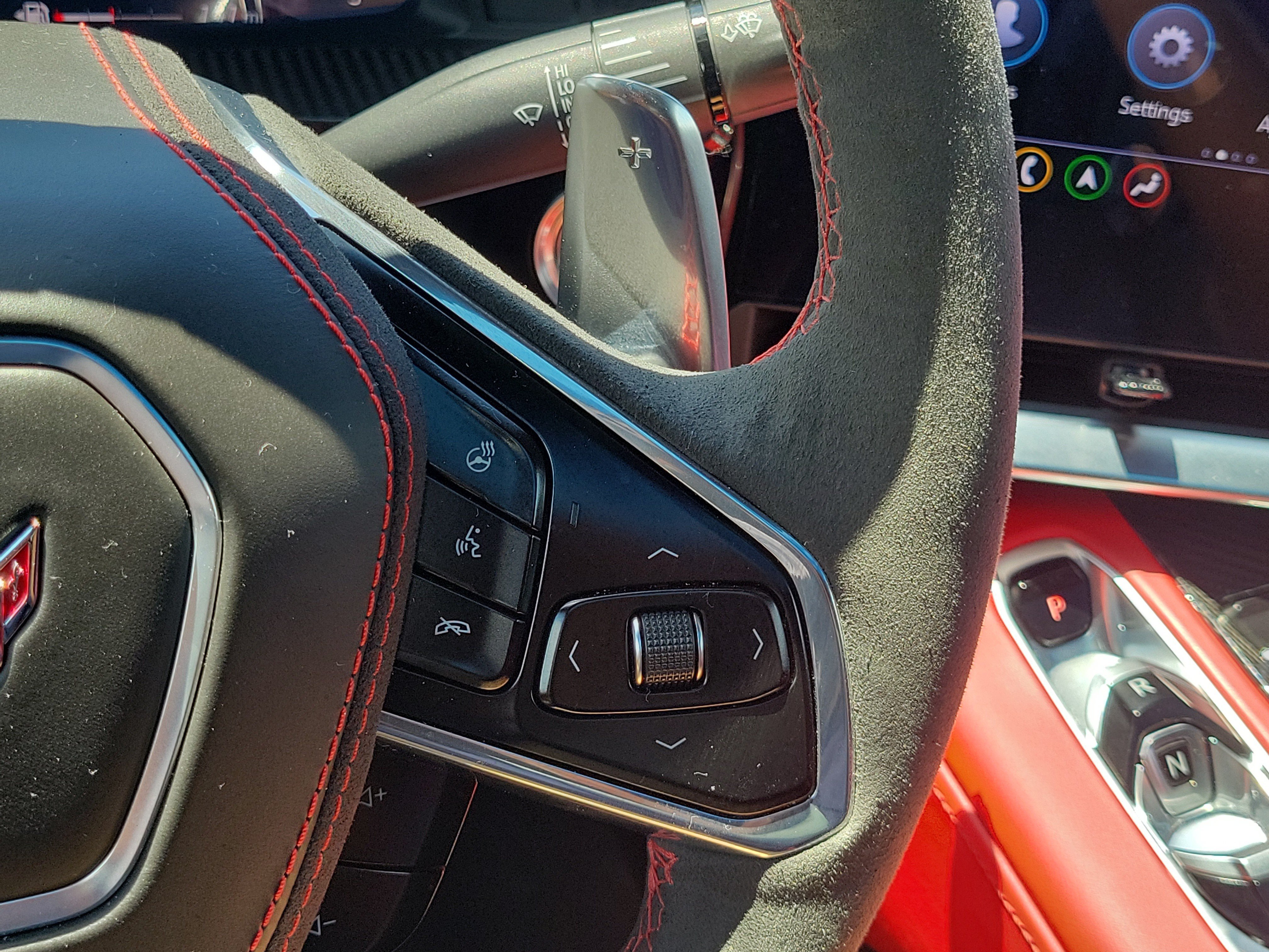 Used 2021 Chevrolet Corvette Stingray Premium Cpe w/ Z51 Performance Package RWD image 18