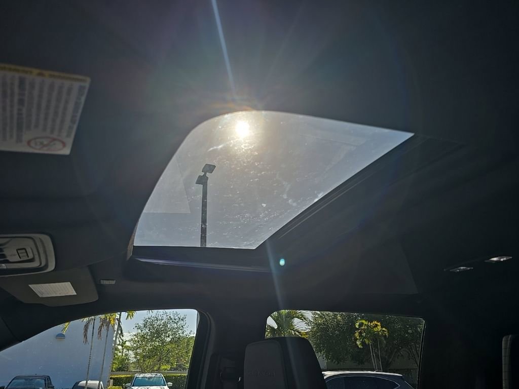 Used 2023 GMC Sierra 2500 Denali w/ Denali Ultimate Package image 33