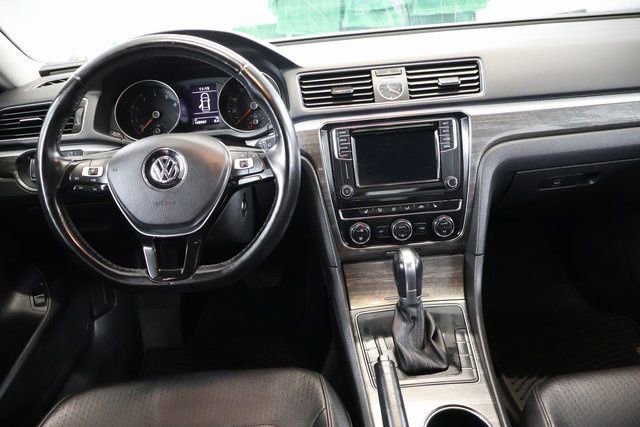Used 2016 Volkswagen Passat 1.8T SE image 15