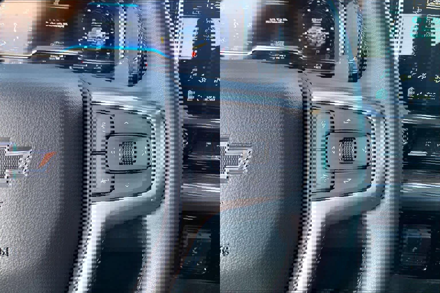 Used 2023 Chevrolet Silverado 1500 RST image 25