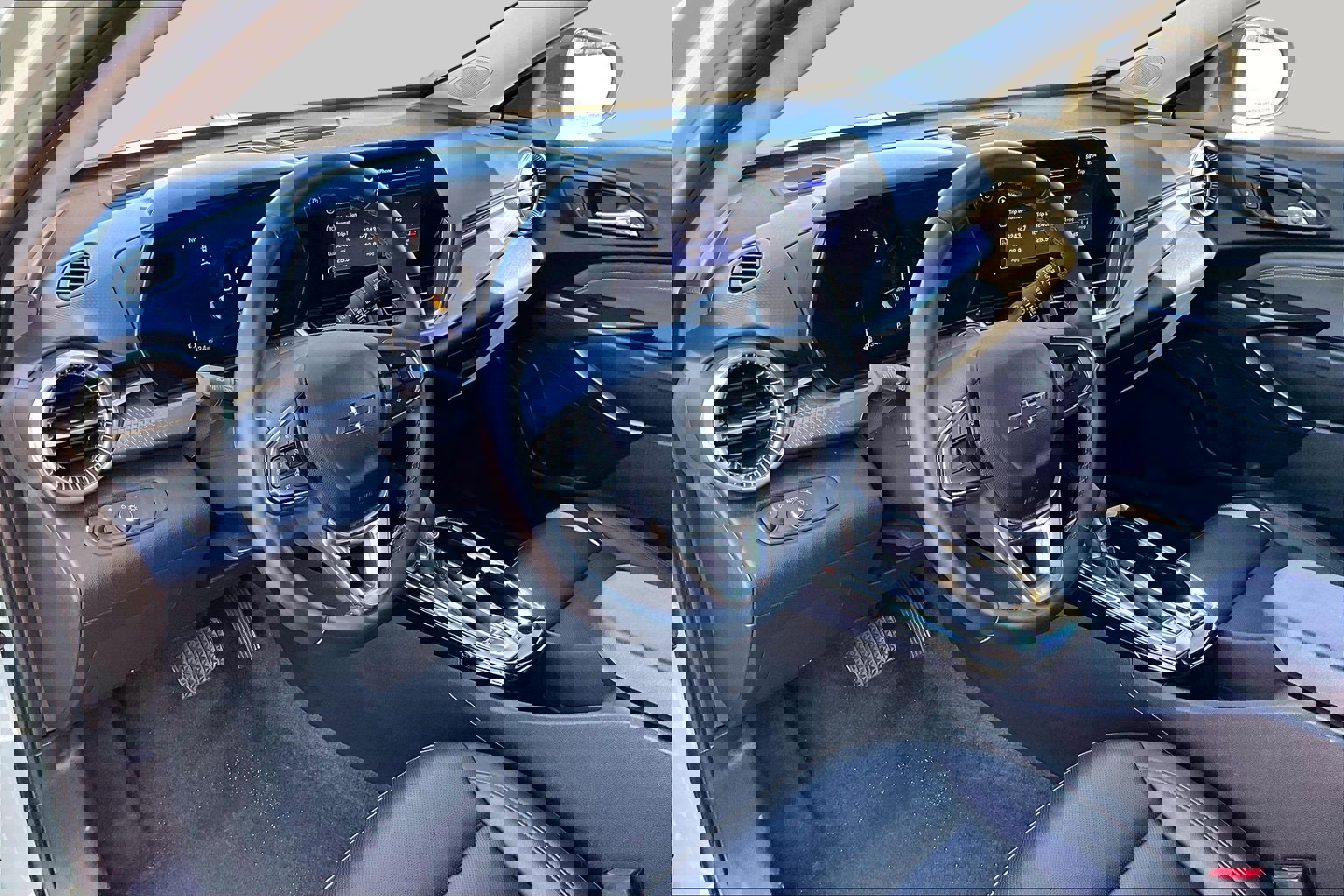 Used 2025 Chevrolet Trax ACTIV w/ Driver Confidence Package image 11