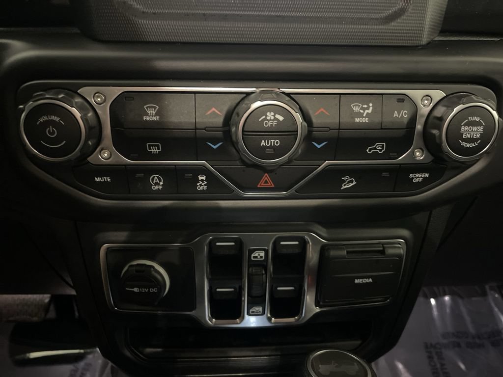 Used 2021 Jeep Wrangler Unlimited Sport AWD/4WD image 11