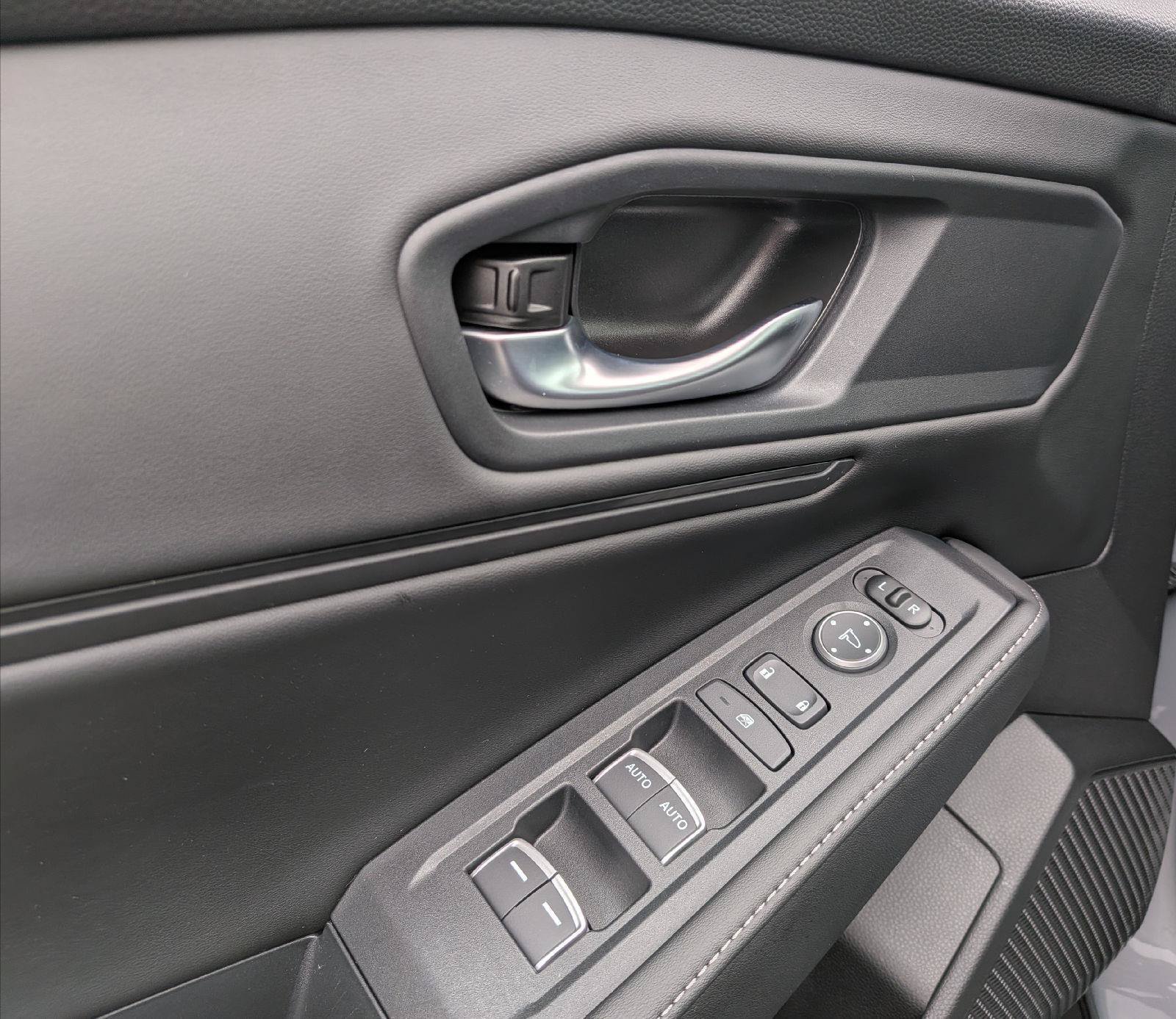Certified 2025 Honda Accord Sport image 15