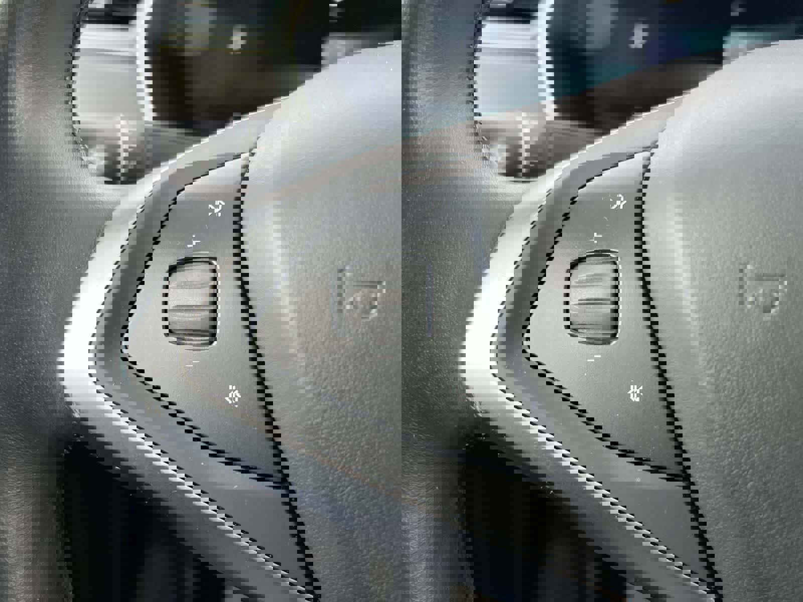 Used 2017 Tesla Model X 75D image 23