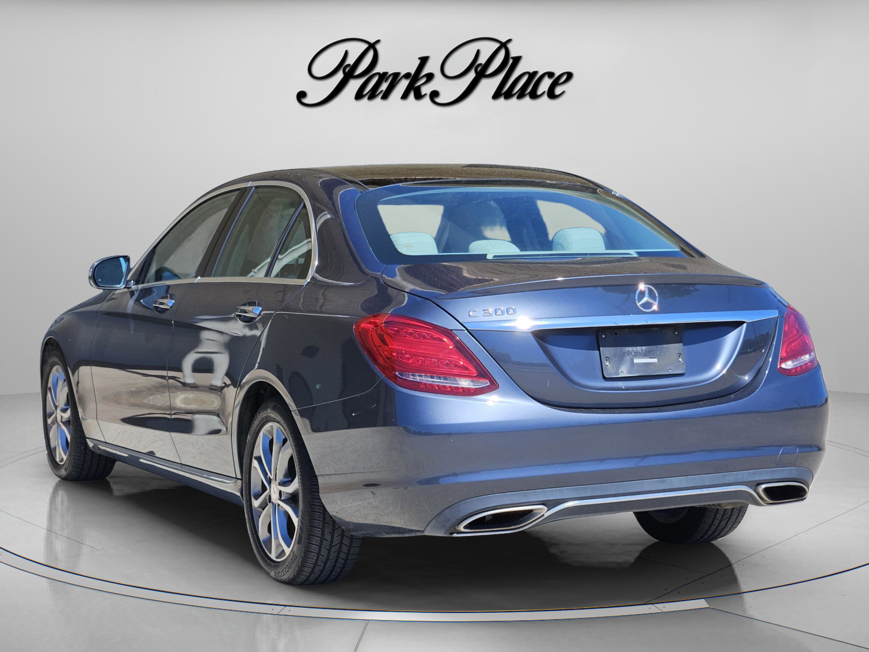 Used 2016 Mercedes-Benz C 300 Sedan image 3