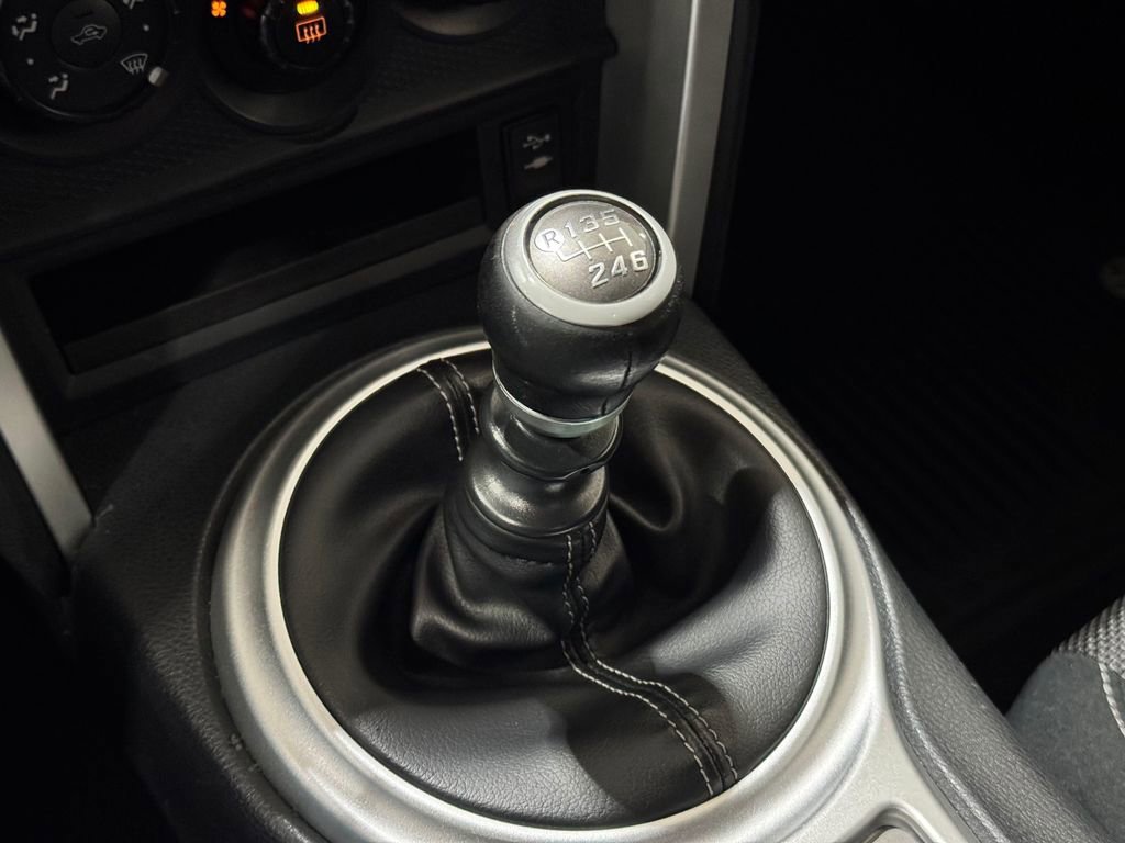 Used 2019 Toyota 86 RWD image 15