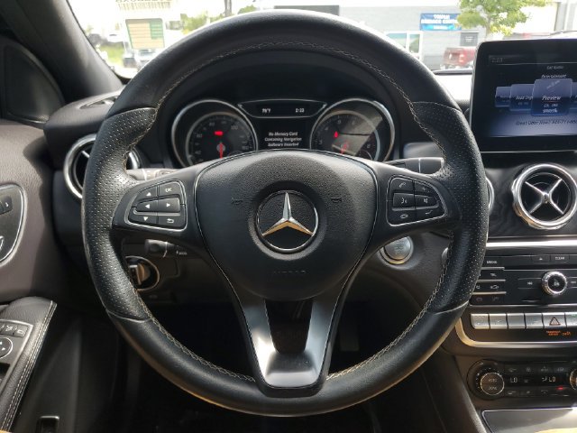 Used 2018 Mercedes-Benz GLA 250 4MATIC image 23