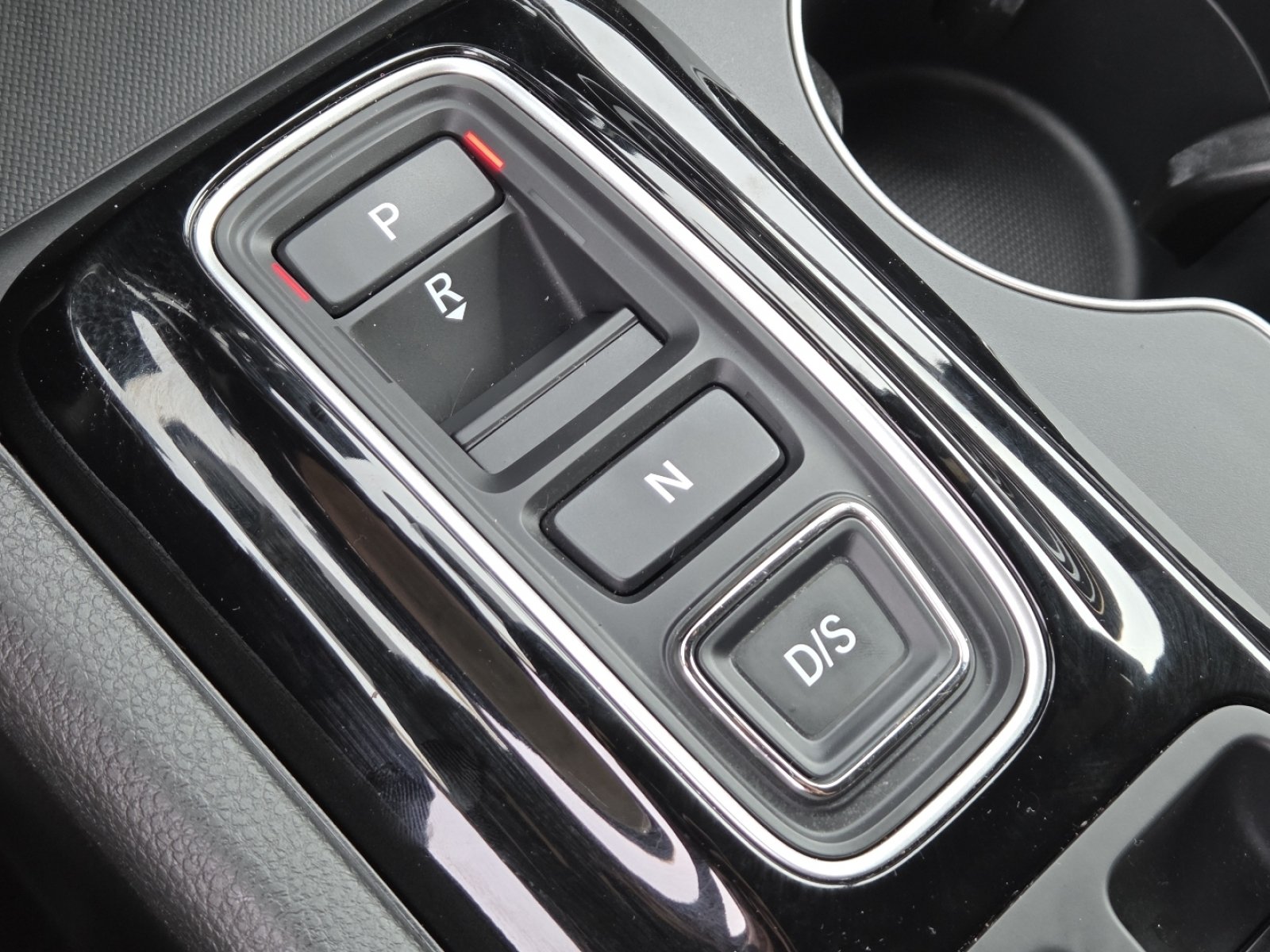 Used 2025 Honda Pilot Sport image 29