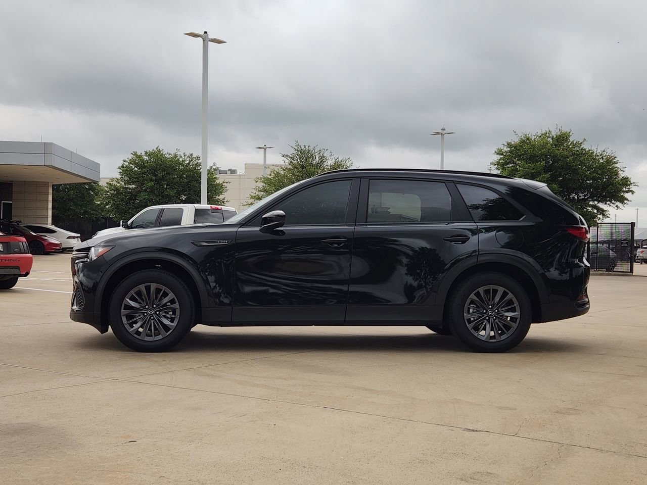 Used 2025 MAZDA CX-70 3.3 Turbo w/ Preferred Package AWD/4WD image 4