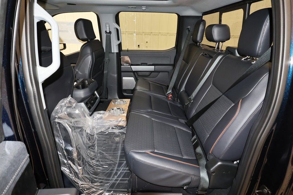 New 2025 Ford F350 Lariat w/ Lariat Ultimate Package image 13