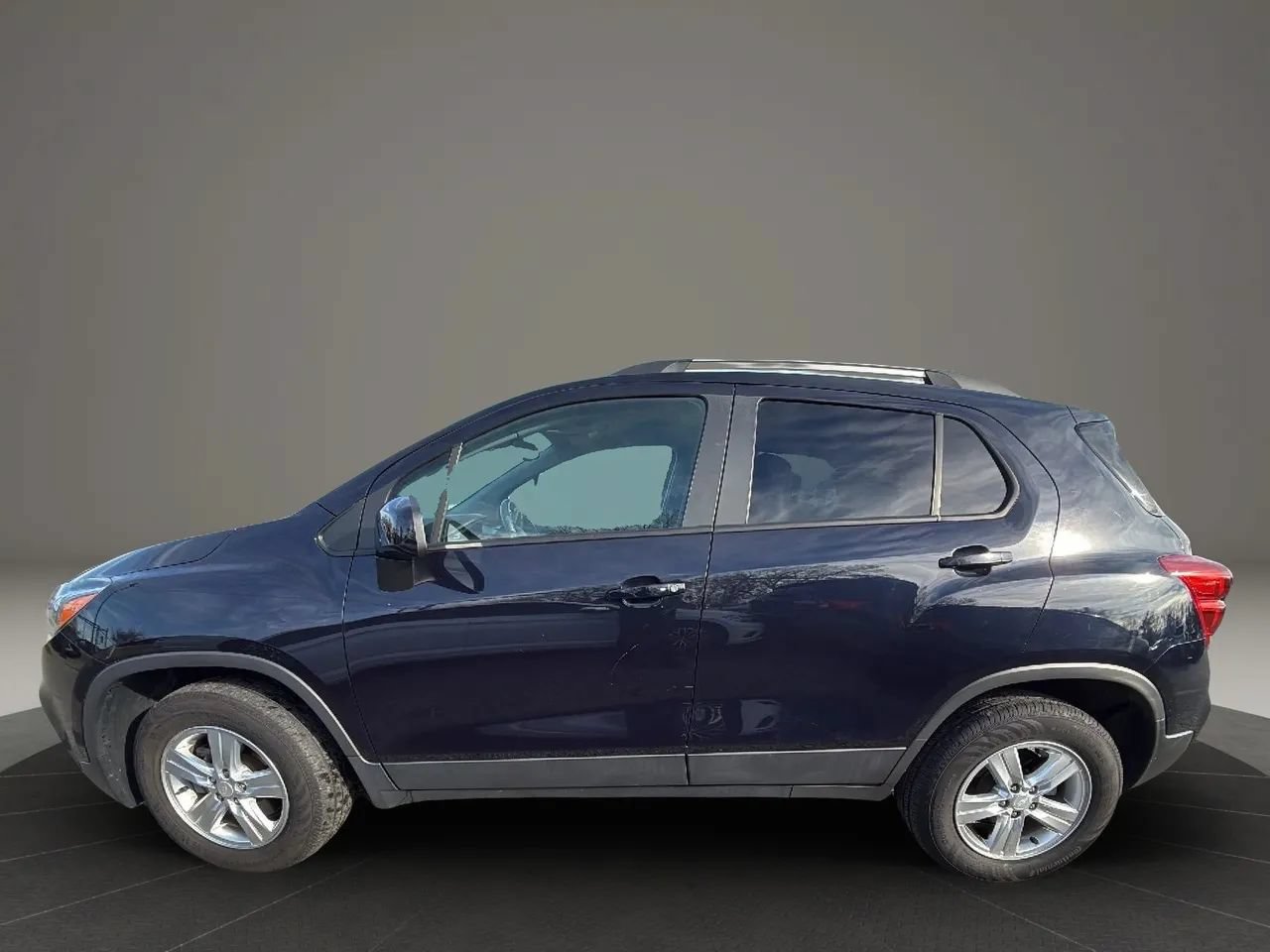 Used 2021 Chevrolet Trax LT w/ Driver Confidence Package AWD/4WD image 8