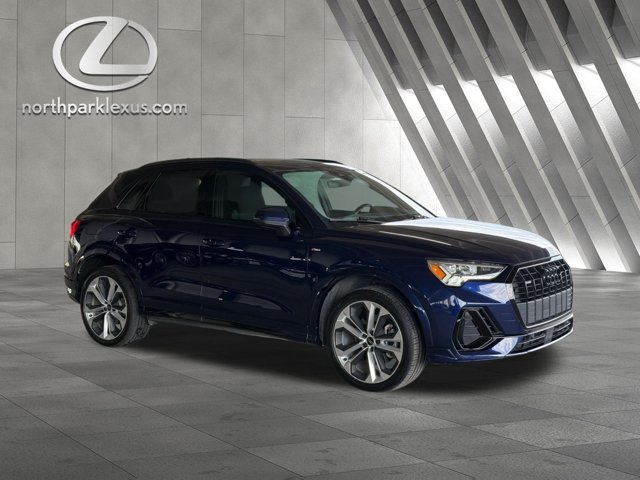 Used 2022 Audi Q3 2.0T Premium Plus w/ Premium Plus Package AWD/4WD image 5