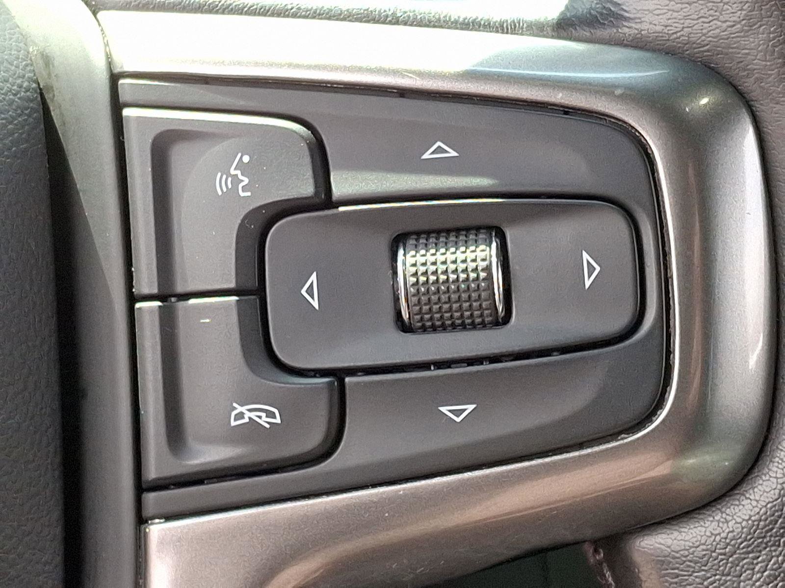 Used 2022 Chevrolet Tahoe Z71 w/ Z71 Off-Road Package image 24