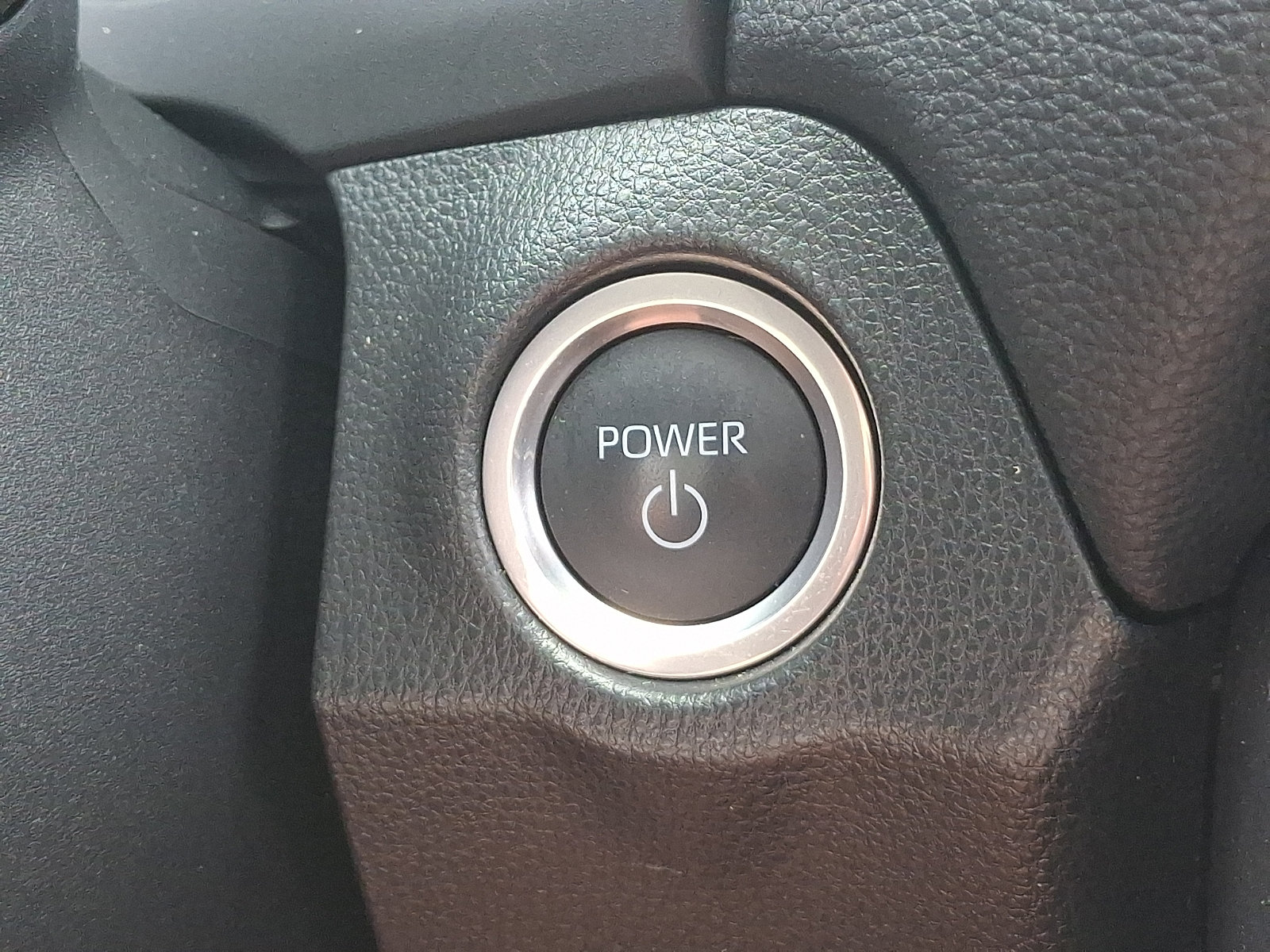 Used 2024 Toyota RAV4 SE w/ Weather & Moonroof Package AWD/4WD image 25