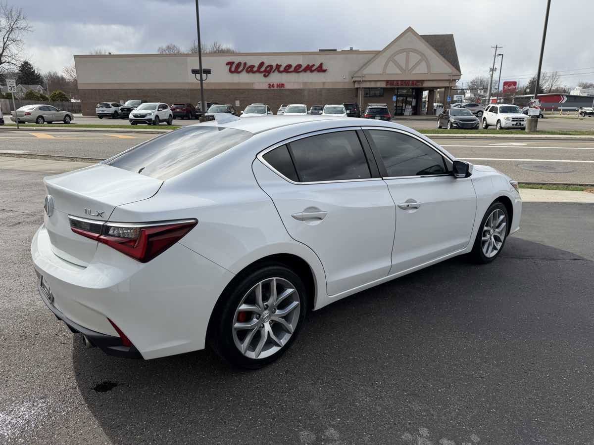 Used 2022 Acura ILX image 5
