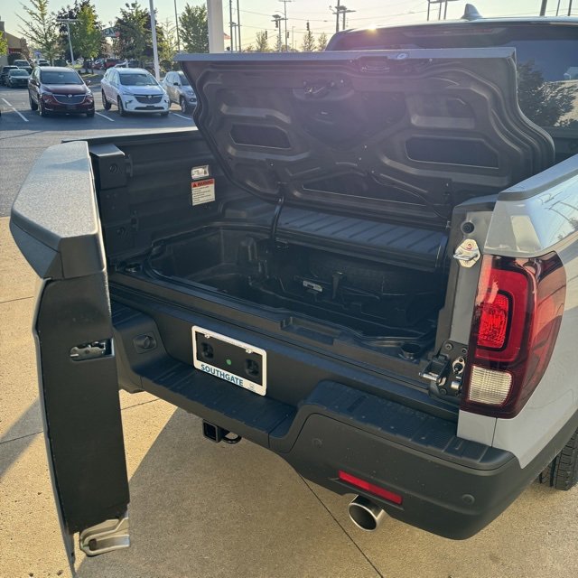 New 2026 Honda Ridgeline Black Edition image 15