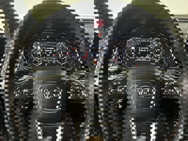 Used 2020 Audi Q5 2.0T Titanium Premium Plus w/ Premium Plus Package image 11