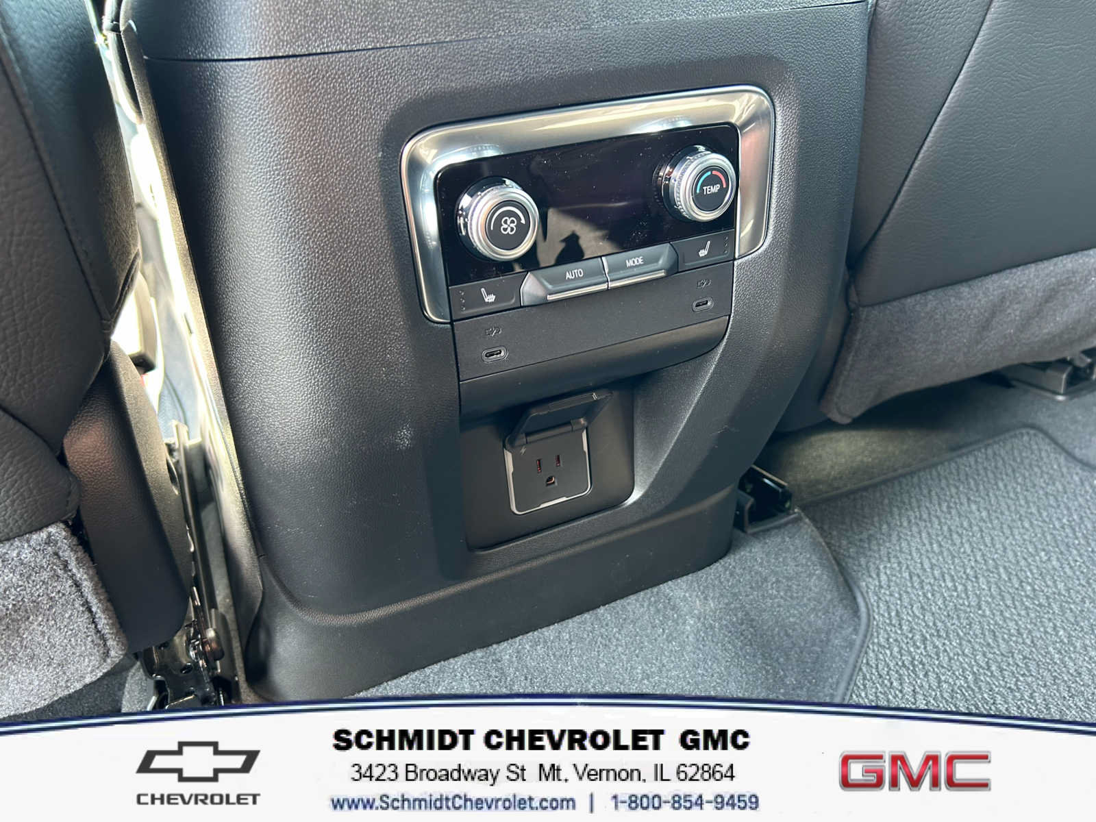 New 2026 GMC Yukon Denali AWD/4WD image 22